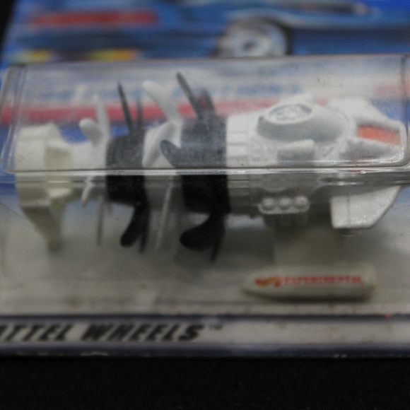 Hot Wheels 1998 First Editions Fathom This #39 of 40 1997 Mattel - Picture 2 of 2